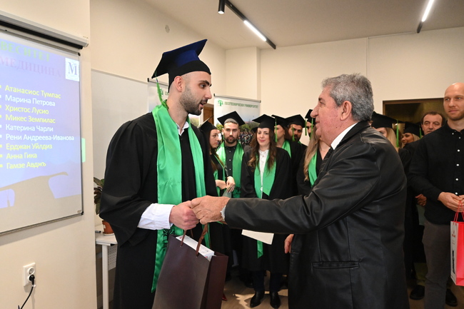 Българският ветеринарен съюз отбеляза Деня на народните будители с ново поколение дипломирани ветеринарни лекари