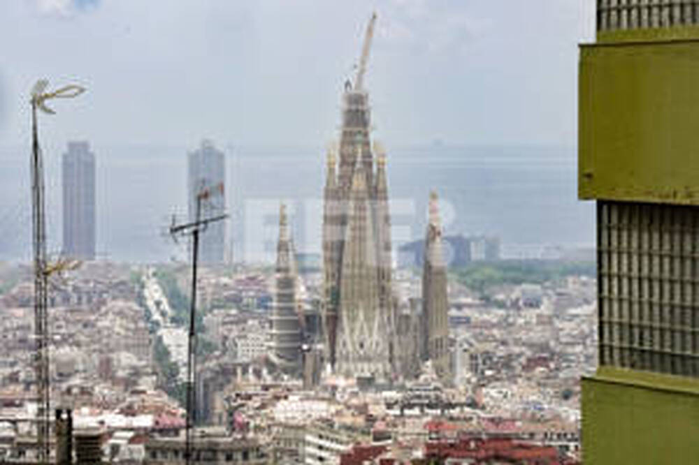 ЕФЕ: Най-високата кула на „Саграда Фамилия“ ще бъде официално довършена до броени месеци 
