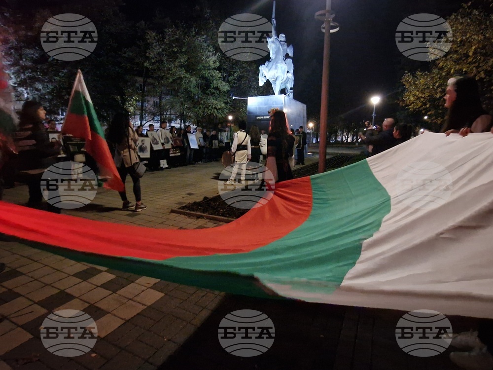 Перник - „Седмица на будителите“ - ученици - факелно шествие