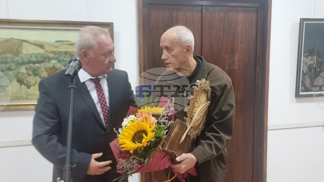 Община Силистра награди изявени личности за приноса им в духовното развитие на града