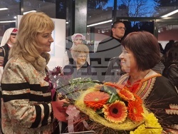 Разград - изложба - носии и шевици