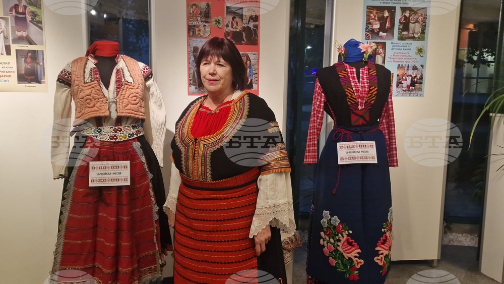 Разград - изложба - носии и шевици