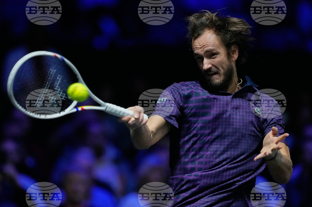 Даниил Медведев си осигури участие на полуфиналите на турнира по тенис в Бризбейн