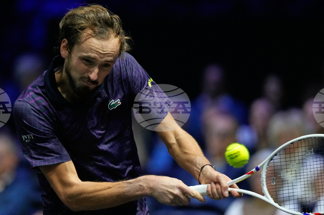 Медведев и Лехечка стартираха с победи на турнира по тенис в Бризбейн