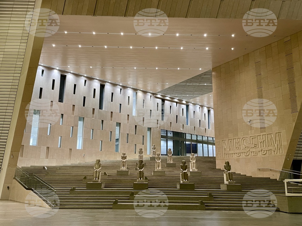 След срещата за Газа Египет отново събира лидери от цял свят за откриването на Големия египетски музей днес, сред тях е и президентът Радев