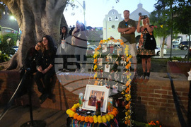 Dia De Los Muertos-Ofrendas