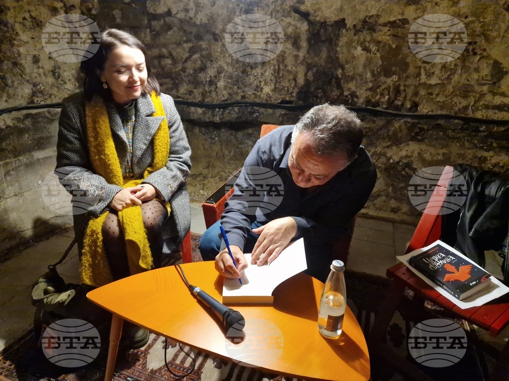 Велико Търново - Галин Никифоров гостува в литературния формат „Близък прочит“