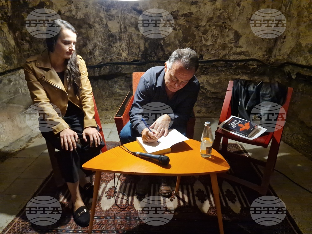 Велико Търново - Галин Никифоров гостува в литературния формат „Близък прочит“