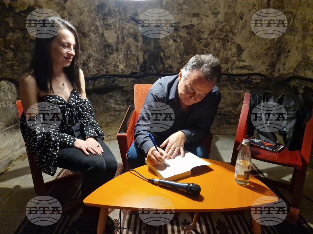 Велико Търново - Галин Никифоров гостува в литературния формат „Близък прочит“