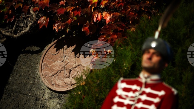 Със заупокойна панихида и поднасяне на венци и цветя в София беше отдадена почит пред паметта на загиналите военнослужещи