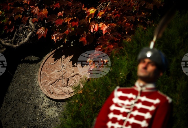 Със заупокойна панихида и поднасяне на венци и цветя в София беше отдадена почит пред паметта на загиналите военнослужещи