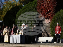 Военен мавзолей-костница - заупокойна панихида за Архангелова задушница
