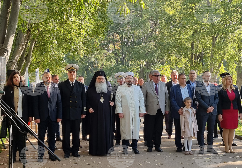 Варна - Ден на народните будители - поклонение