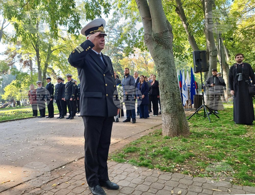 Варна - Ден на народните будители - поклонение