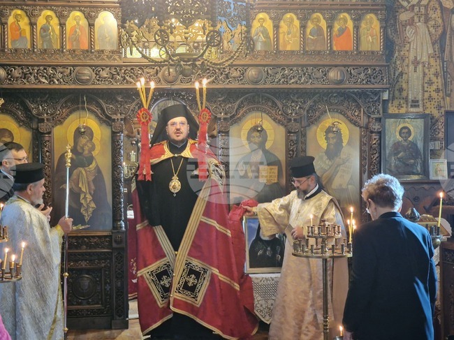 Стара Загора - заупокойна литургия - храм „Свети Теодор Тирон“