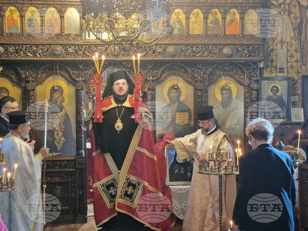 Стара Загора - заупокойна литургия - храм „Свети Теодор Тирон“