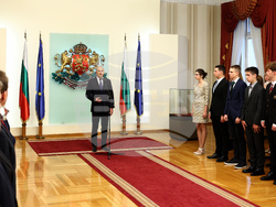 Ден на народните будители - Румен Радев - приветствие - ученици и студенти - церемония - почетни грамоти