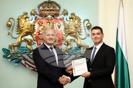 Ден на народните будители - Румен Радев - приветствие - ученици и студенти - церемония - почетни грамоти