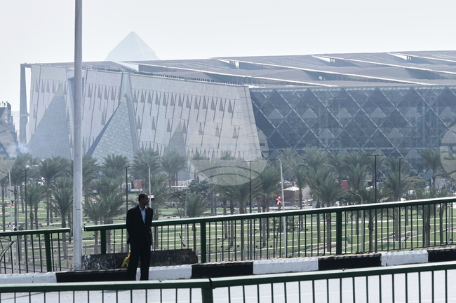 Египет откри официално Големия египетски музей край пирамидите в Гиза