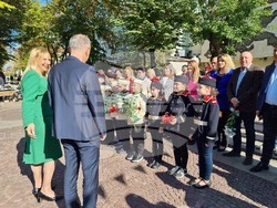 Нова Загора - паметник на Стоян Омарчевски - откриване