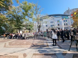 Нова Загора - паметник на Стоян Омарчевски - откриване
