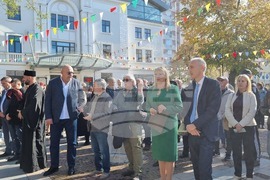 Нова Загора - паметник на Стоян Омарчевски - откриване