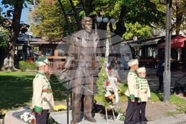 Нова Загора - паметник на Стоян Омарчевски - откриване