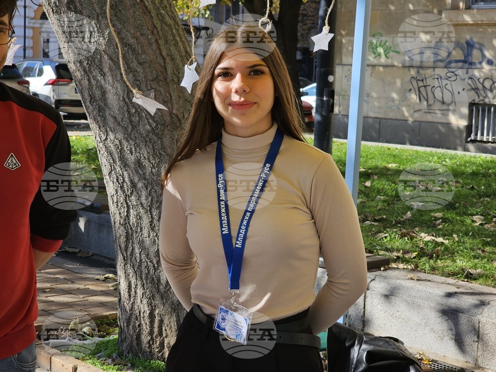 Русе - Ден на народните будители - „Книга за книга“ - инициатива