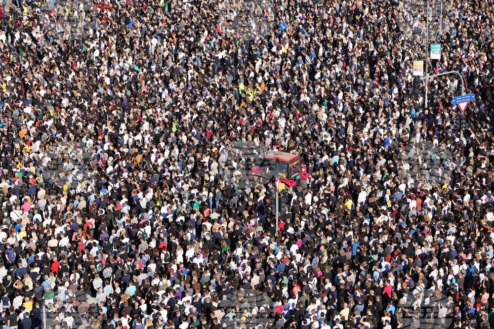 APTOPIX Serbia Protest