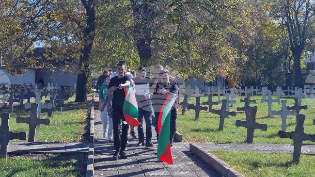 Добрич - панихида - Военно гробище-музей