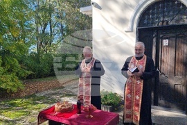 Добрич - панихида - Военно гробище-музей
