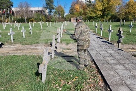 Добрич - панихида - Военно гробище-музей