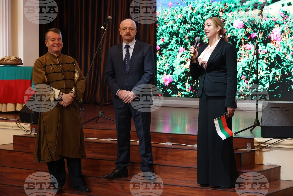 Елена Слатинска-Ованезова, временно управляващата Българското посолство в Киев: Денят на народните будители е празник на знанието, стремежа и българския дух