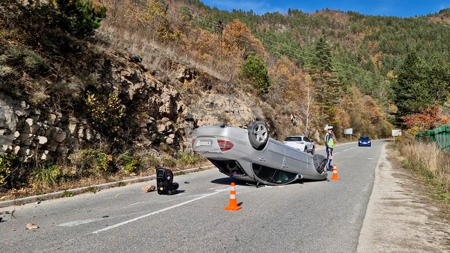 Петима души са загинали при катастрофи в страната през изминалото денонощие, съобщи МВР 
