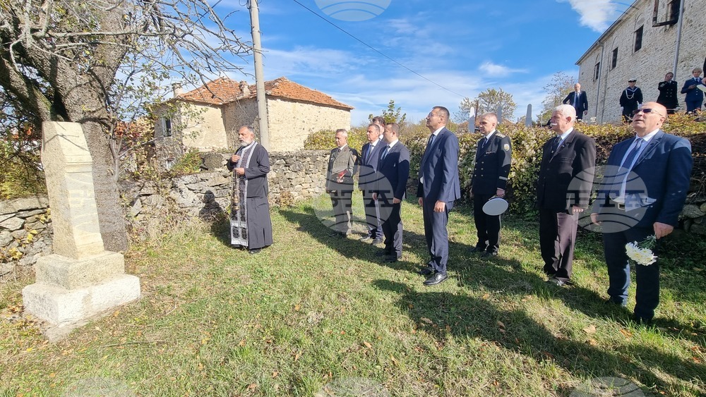 Република Северна Македония - Село Цапари - Архангелова Задушница - църква "Св. Георги" - панихида