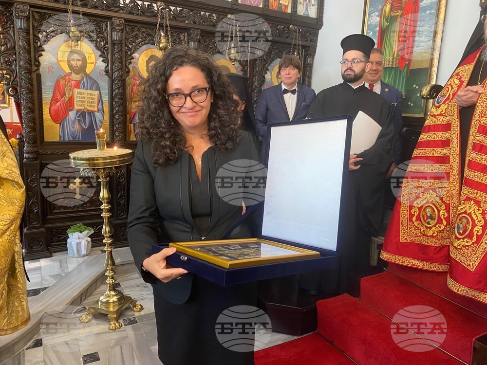 Турция - Истанбул - църква „Св. Иван Рилски“ - литургия