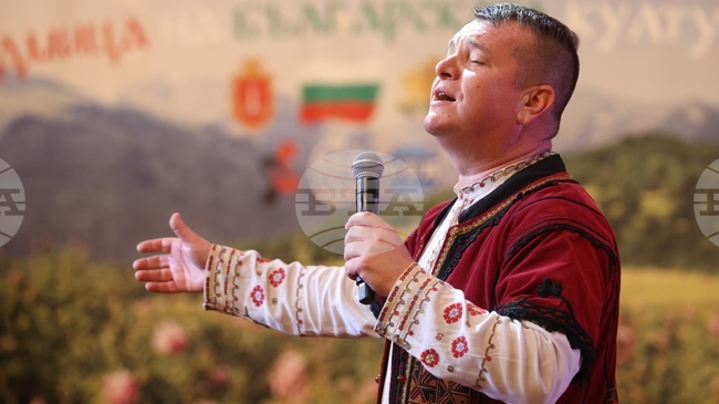 Предстоящият концерт спектакъл „Илия Луков и приятели“ на 16 април в Родопския драматичен театър в Смолян ще бъде празник на българския дух, каза Русанка Бодурова