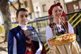 Разлог - училище - Ден на народните будители - тържество