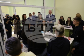 Разлог - Росен Желязков - училище - посещение