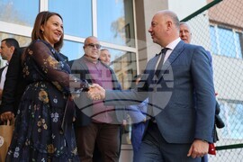 Разлог - Росен Желязков - училище - посещение