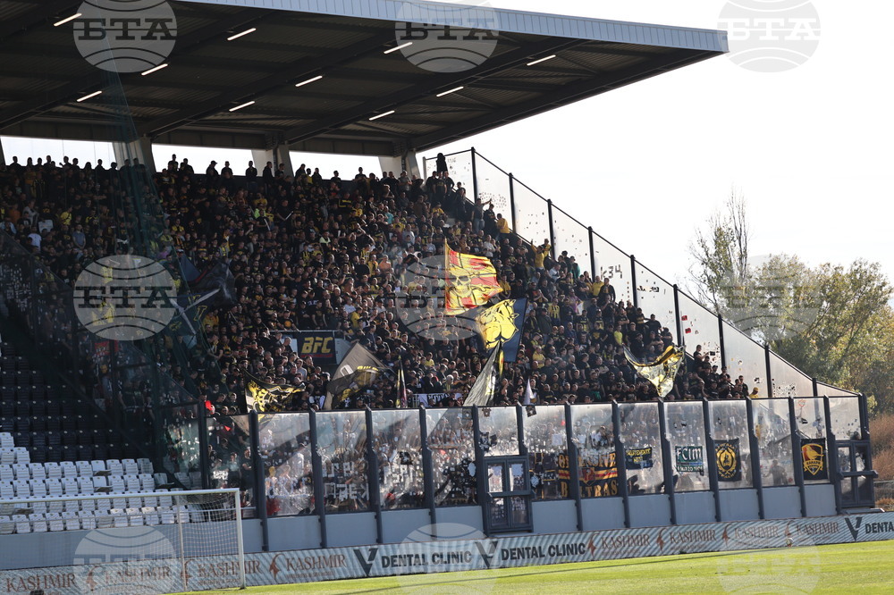 Ботев (Пловдив) пусна в продажба билетите за домакинството си на Добруджа