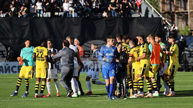 От Ботев (Пловдив): "Настояваме Българският футболен съюз да приложи в пълен обем разпоредбите на Наредбата и Дисциплинарния правилник"