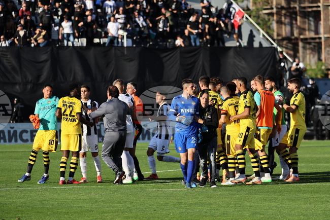 От Ботев (Пловдив): "Настояваме БФС да подходи безпристрастно и категорично да се разграничи от подобни действия на привържениците"