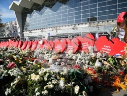 Сърбия - Нови Сад - шествие - тъжна годишнина