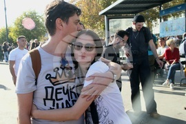 Сърбия - Нови Сад - шествие - тъжна годишнина