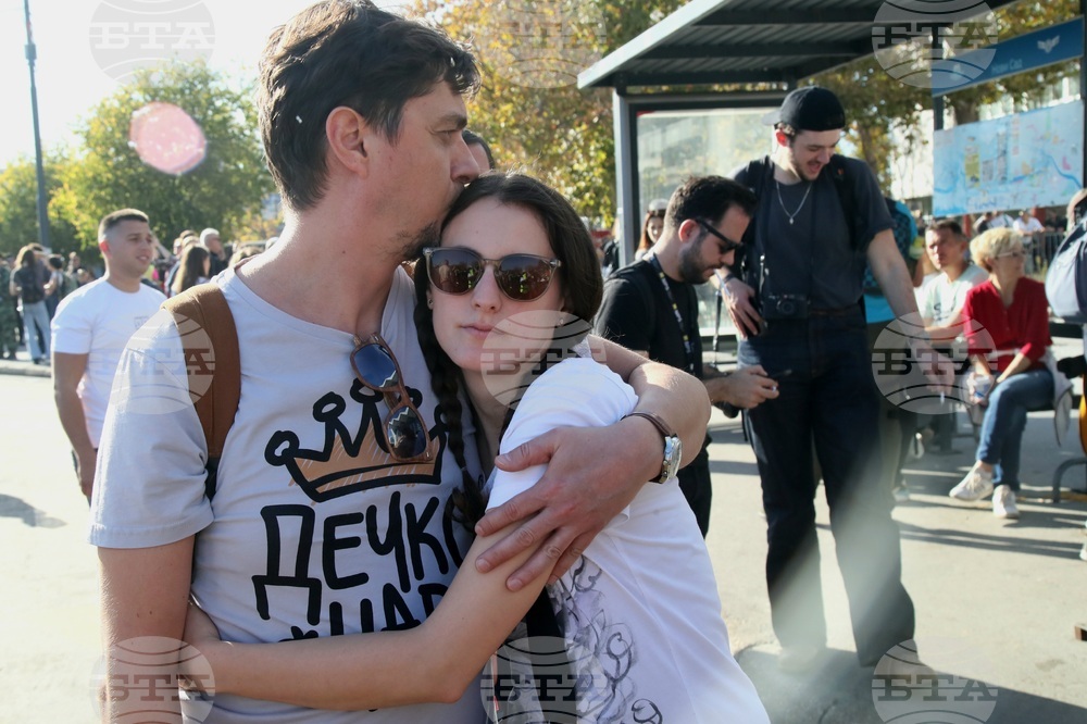 Сърбия - Нови Сад - шествие - тъжна годишнина