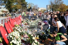 Сърбия - Нови Сад - шествие - тъжна годишнина