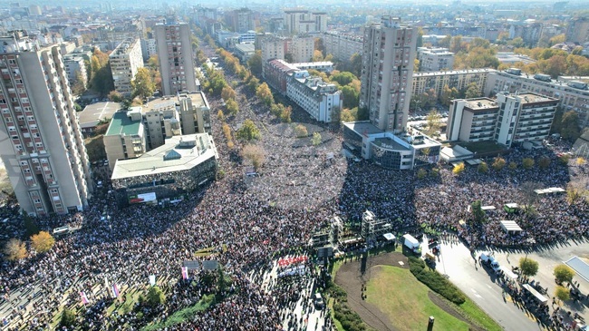 Tens of Thousands of Serbs Honour Victims of Novi Sad Tragedy