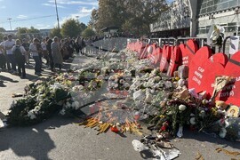 Сърбия - Нови Сад - шествие - тъжна годишнина