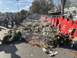 Сърбия - Нови Сад - шествие - тъжна годишнина